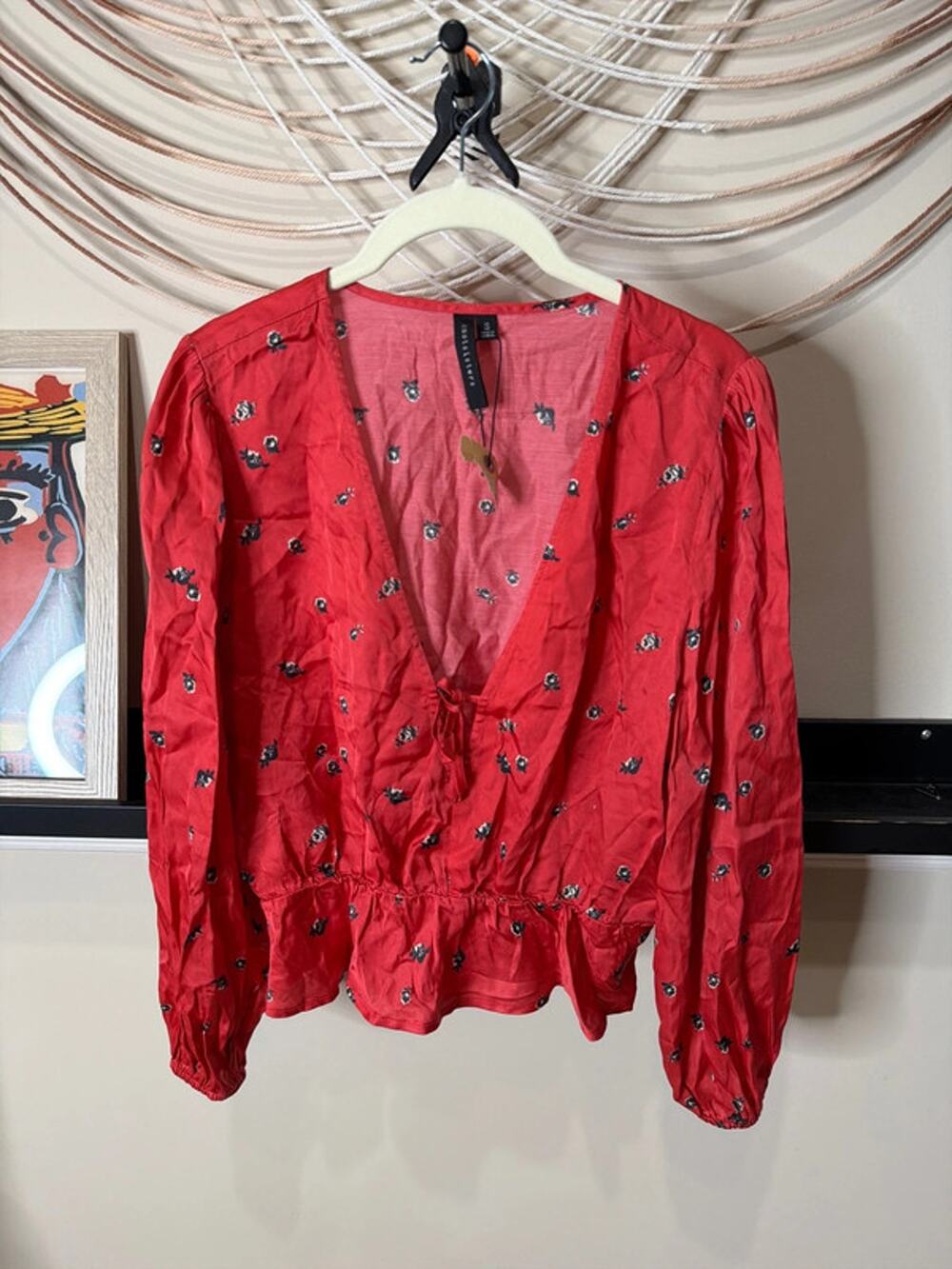 Red peplum top V-neck NWT S 2786